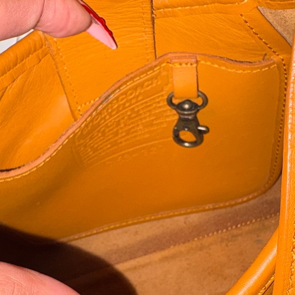 Sportscoach Tan Leather Shoulder Bag - Picture 15 of 17